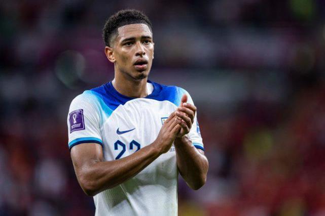 内线冲击形 内线冲击形