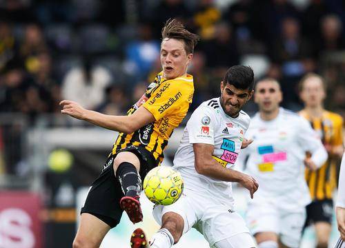 项嵌入既有 项嵌入既有