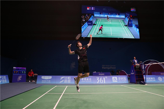 复仇成功!西亚卡姆21+8+6准绝杀 绿军双核缺阵白帝高开低走